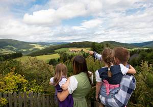 Kunterbunte Herbstträume - Familienhotel Berger