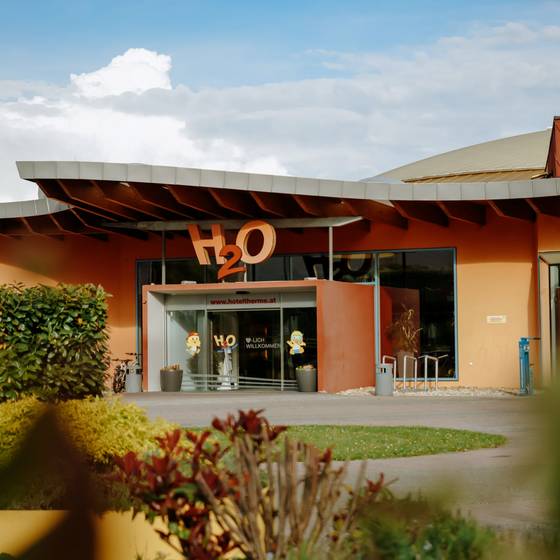 Hoetleingang H2O in Bad Waltersdorf. Hoetleingang H2O in Bad Waltersdorf.