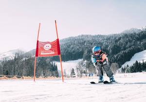 Schneebärentage im Jänner & März - Kinderhotel Stegerhof